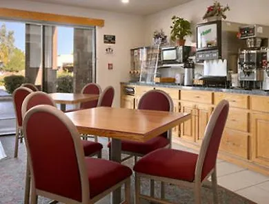 Super 8 By Wyndham Mesa Gilbert 